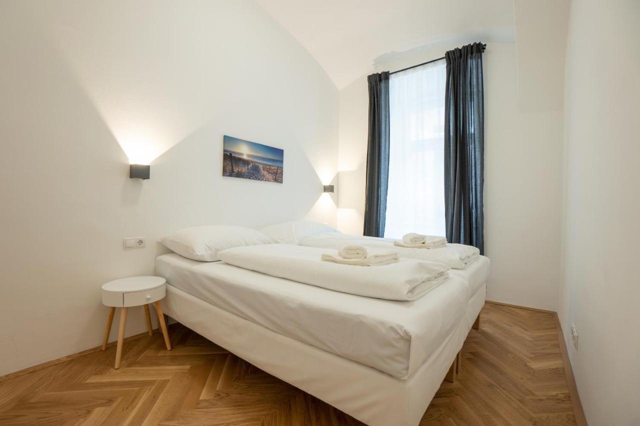 Modern Hotel-styled In The Second District Of Vienna. Apartment Vienna